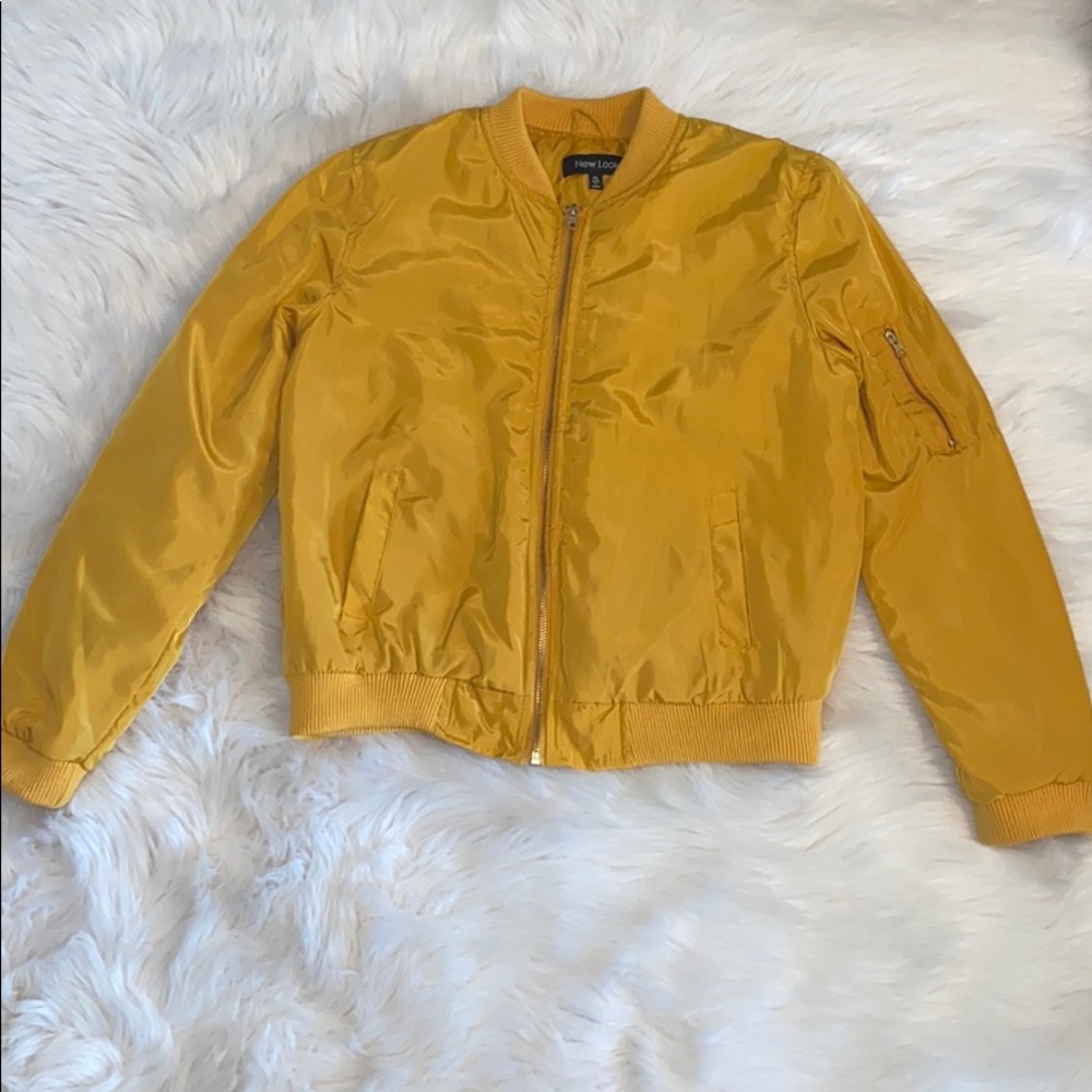 I gifted this to a poshmark purchaser